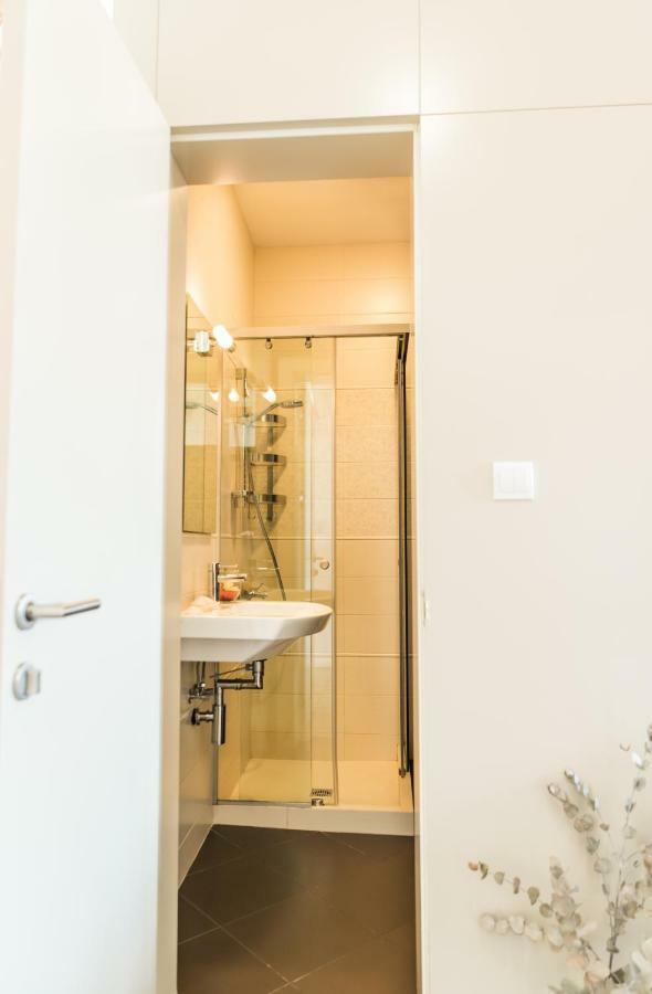 Top Center Sofialuxrentals Patriarh Evtimiy Apartment - Free Parking Exterior photo